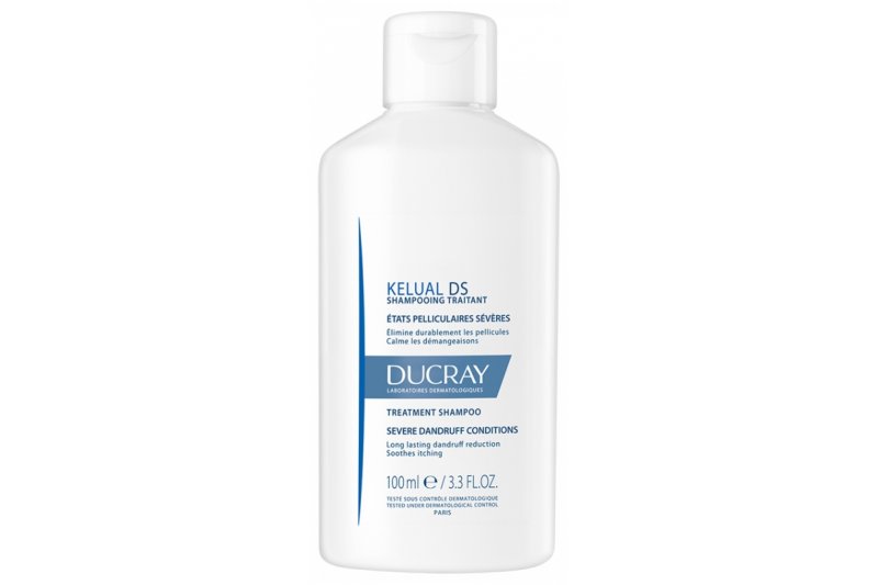 Ducray_Kelual_DS_AntiSchuppen_Shampoo.jpg Weiße Flasche mit Ducray Kelual DS Shampoo für die Behandlung von schwerem Schuppen, 100 ml Inhalt.