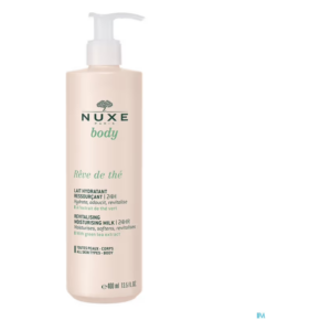 Flasche mit revitalisierender Körpermilch von NUXE, mit Pumpverschluss und grünem Tee-Extrakt.