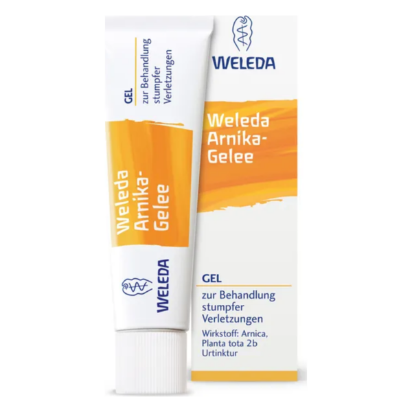 Weleda Arnika-Gelee in einer Tube mit orangefarbenem Etikett zur Behandlung stumpfer Verletzungen.