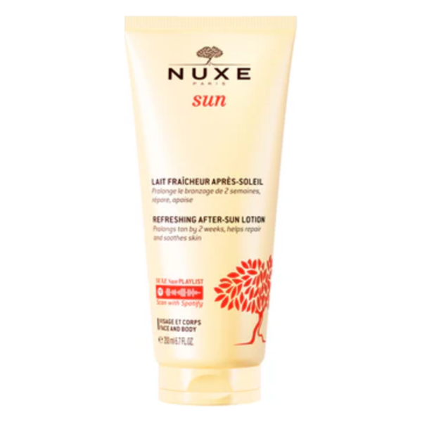 Tube mit erfrischender After-Sun-Lotion von Nuxe, goldene Verpackung, Inhalt fürs Gesicht und den Körper.