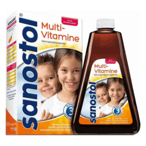 Sanostol Multi-Vitamine Nahrungsergänzungsmittel in der Verpackung und Flasche, abgebildet mit lächelnden Kindern.