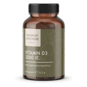 Braune Flasche mit Vitamin D3 Kapseln, beschriftet mit "Bahnhof Apotheke Graz" und Inhaltsinformationen.