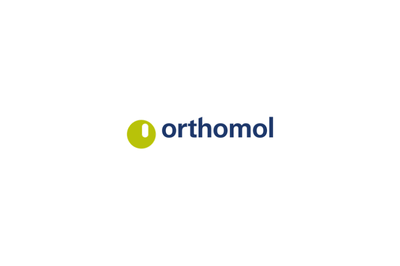 Logo von Orthomol mit grünem Kreis und blauer Schrift.