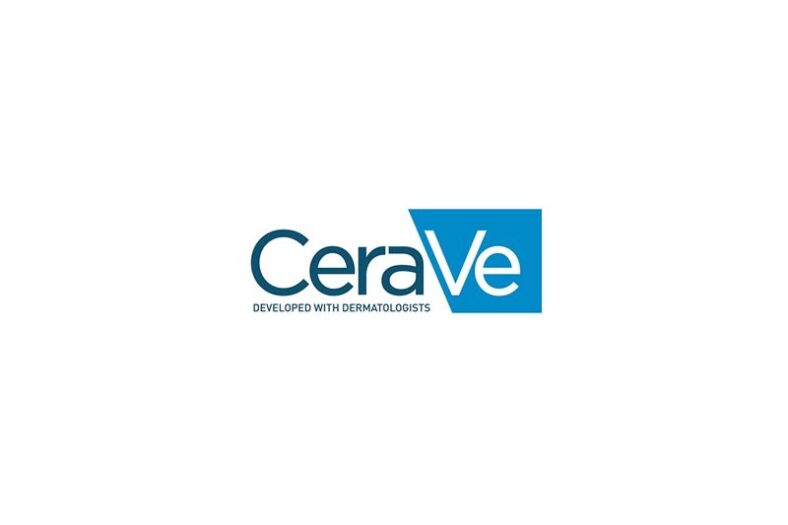 Logo von CeraVe in blauer Schrift, begleitet von dem Zusatz "DEVELOPED WITH DERMATOLOGISTS".